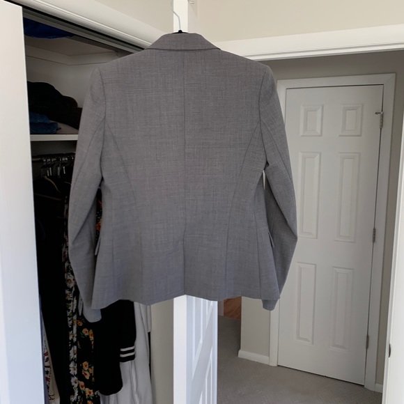Theory Blazer, barely worn, gray, size 4, slim fit - Picture 5 of 6